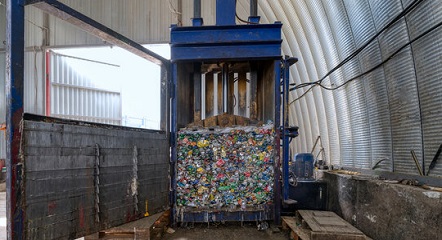 Вывоз прессованных отходов
